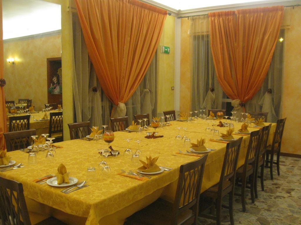 Albergo Del Turista Vernasca Exterior photo